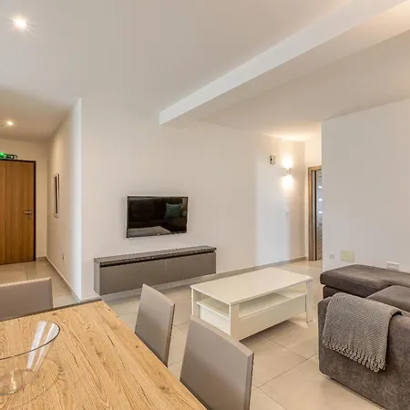 Stunning 2br Penthouse With Harbour View & Bbq By 360 Estates * Pietà