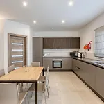 Stunning 2br Penthouse With Harbour View & Bbq By 360 Estates Apartament
