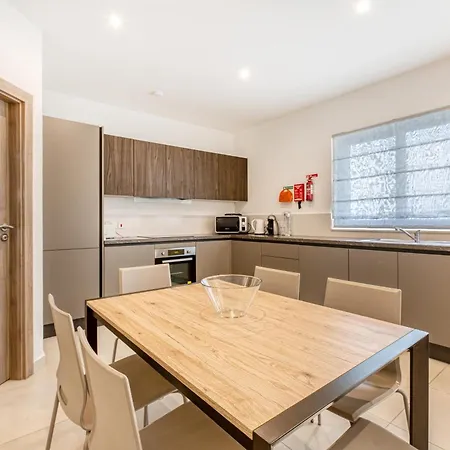 Stunning 2br Penthouse With Harbour View & Bbq By 360 Estates * Pietà